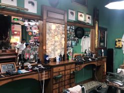 -小戈男士复古理发馆barber shop