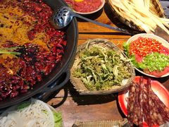 -四小区火锅·巷子里的重庆火锅(花照壁店)