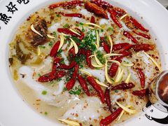 老坛酸菜鲈鱼-江渔儿酸菜鱼(曜一城店)