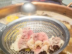 吊龙-牛村来人潮汕牛肉火锅(西单店)