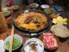 情意绵绵粉-四小区火锅·巷子里的重庆火锅(花照壁店)
