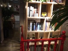 -HIGH FIVE哈福手工汉堡(桂林路店)