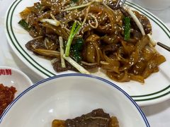 -明本湛江鸡•海鲜小厨(陈家祠店)