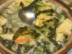 支竹酸菜猪肚煲-华信美食