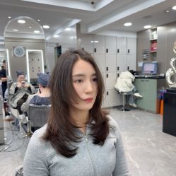 点击看大图 -老佛爷Hair染发烫发Salon