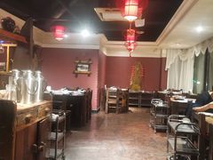 -大匠工房古船木艺术餐厅·猪肚鸡专门店(长白仙岛店)