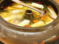 -云海肴·汽锅鸡·云南菜(天山百盛优客店)