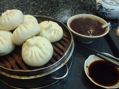 香椿鸡蛋素包-石头门坎