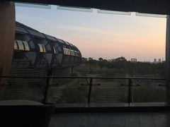 -上海滴水湖皇冠假日酒店