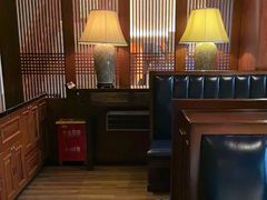 -八府香鸭·啫啫煲(华山路店)