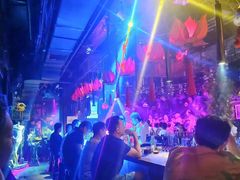 -滨海欢乐昔唐酒吧(财富星座店)