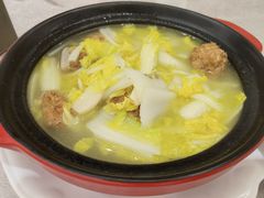 鲜肉丸娃娃菜砂锅-新南华大酒店(广中店)