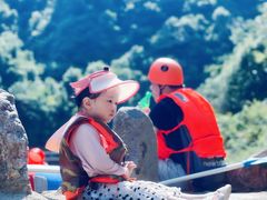 -安吉龙王山峡谷漂流