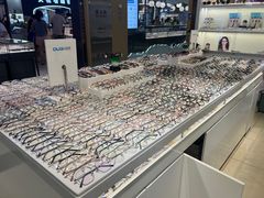 -新视达眼镜店·蔡司·依视路(名镜苑店)