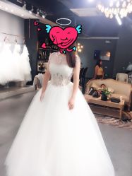 -艾米丽婚纱礼服