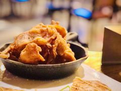 美式乡村土豆泥配脆鸡皮-造精酿餐厅
