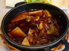 臭豆腐肥肠堡-湖庭壹品鸭王·传统北京烤鸭·别墅私房菜·庭院宵夜(江宁店)