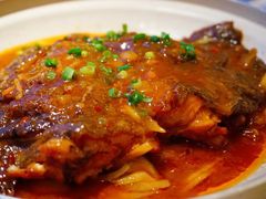 红烧蝶鱼头-天怡興·百年蒸饺(中心书城店)