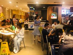 大堂-麦当劳(广州新港东路第二分店)
