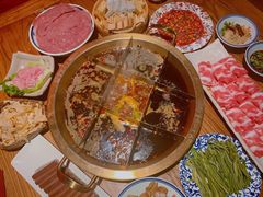-小天鹅火锅·一线江景洪鼎旗舰店(洪崖洞店)