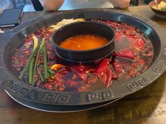 -黄潇洒老火锅(九眼桥宏济巷店)