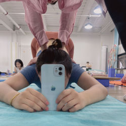 -亚太瑜伽普拉提学院