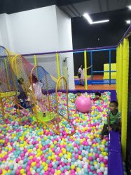 -蹦贝运动中心·蹦床·攀岩·闯关(龙岗店)