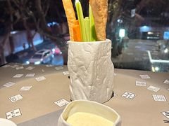 -穹六人间 people 6(岳阳路店)