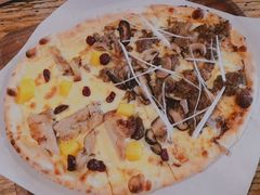 烤牛肉披萨-I HOLIC艾豪丽披萨(KKone店)