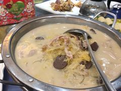 翠花酸菜杀猪菜-东北人粗粮饺子坊(南山店)