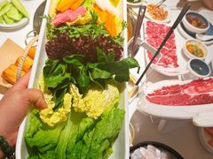 -左庭右院鲜牛肉火锅(金山万达店)