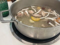 -喃喃椰·糟粕醋·椰子鸡火锅(七堡花园店)