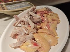 -尚尚仙·酸汤猪手·猪肚鸡火锅(华联万柳购物中心店)