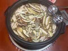 -菌之家·专业纯野生菌火锅·特色炒菌