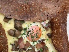 鸡蛋蘑菇熏肉荞麦可丽饼-RAC BAR(安福路店)