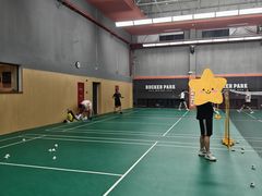 -易学羽毛球培训中心(上海同济医院新村路店)