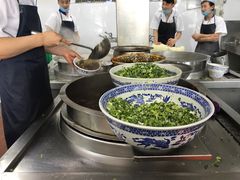 -吾穆勒蓬灰牛肉面·清真(北滨河中路店)