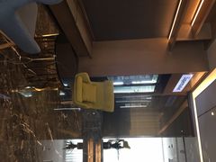 -柏槿酒店(罗湖口岸向西地铁站店)