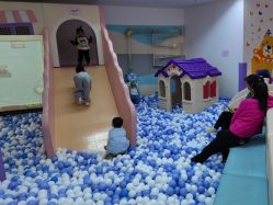 -孩子王童乐园(西安万象城店)