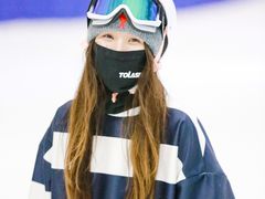 -乔波室内滑雪场