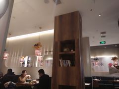 大堂-吕氏疙瘩汤·新鲁菜(济南万象城店)