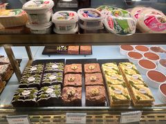 -MADO冰淇淋咖啡馆(淘金店)