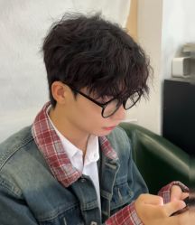 -尤司男士国潮理发馆
