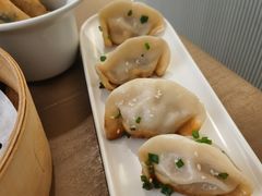 苏小柳鲜肉锅贴-苏小柳点心·手作小笼包(浦东嘉里城分院)