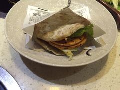 一叶一世界藏茶素食火锅-一叶一世界•素食餐厅(环球中心店)