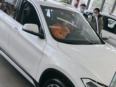 -上海宝信宝马4S店