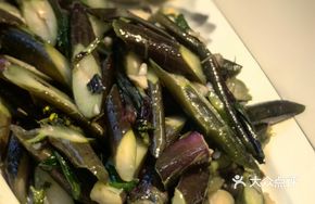 Stir-Fried Red Seaweed Vegetables