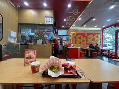 -塔斯汀中国汉堡(徐汇汇京广场店)