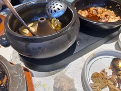 -云海肴·汽锅鸡·云南菜(天山百盛优客店)