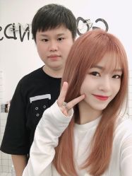 -Godhands美发设计沙龙